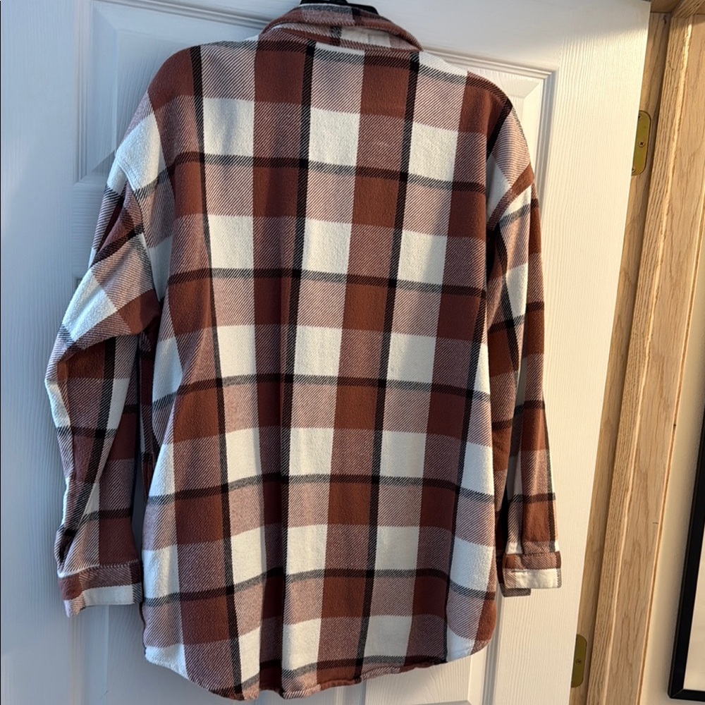 Dusty Mauve and White Plaid Button-Up Shacket - Picture 2 of 3